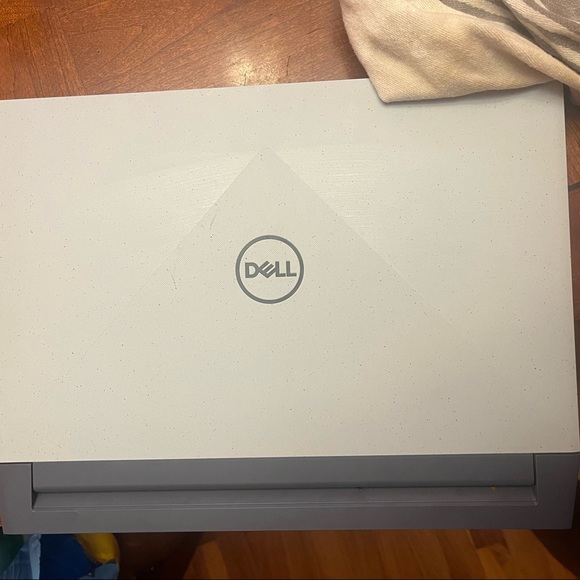 Gaming laptop g15 NVIDIA 3050 ti AMD ryzen 5 5600 h like new - Picture 2 of 4